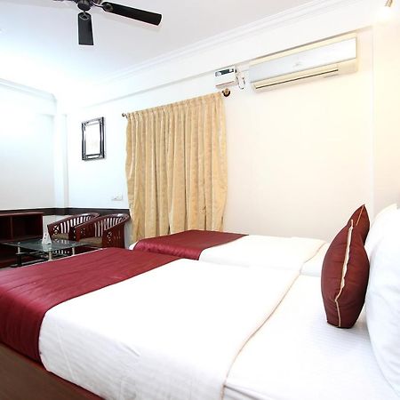 Oyo 9959 Hotel Varcity Ruby Bengaluru Kültér fotó